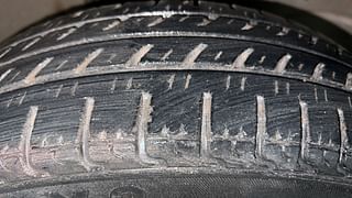 Used 2013 Maruti Suzuki Stingray [2013-2019] LXi Petrol Manual tyres RIGHT FRONT TYRE TREAD VIEW