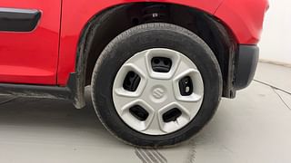 Used 2020 Maruti Suzuki S-Presso VXI Plus AT Petrol Automatic tyres RIGHT FRONT TYRE RIM VIEW