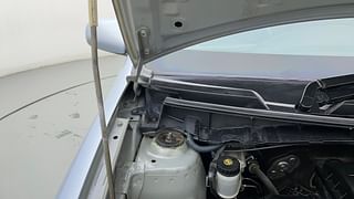Used 2012 Toyota Etios [2010-2017] G Petrol Manual engine ENGINE RIGHT SIDE HINGE & APRON VIEW
