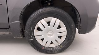 Used 2020 Maruti Suzuki Alto 800 Vxi Petrol Manual tyres RIGHT FRONT TYRE RIM VIEW