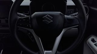 Used 2023 Maruti Suzuki Ignis Zeta AMT Petrol Petrol Automatic top_features Airbags