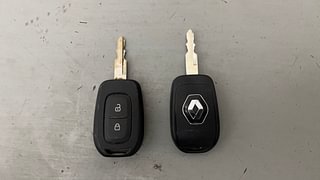 Used 2020 Renault Kwid 1.0 RXT AMT Opt Petrol Automatic extra CAR KEY VIEW