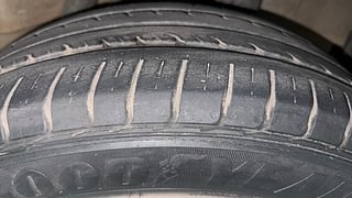 Used 2016 Honda City [2014-2017] V Diesel Diesel Manual tyres LEFT REAR TYRE TREAD VIEW