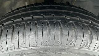 Used 2012 Toyota Etios [2010-2017] G Petrol Manual tyres RIGHT FRONT TYRE TREAD VIEW