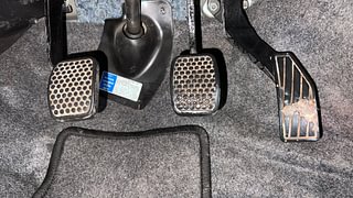 Used 2020 Maruti Suzuki Alto 800 Vxi Petrol Manual interior PEDALS VIEW