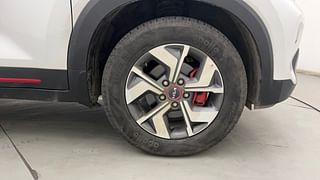 Used 2021 Kia Sonet GTX Plus 1.0 iMT Petrol Manual tyres RIGHT FRONT TYRE RIM VIEW