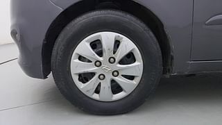 Used 2012 Hyundai i10 [2010-2016] Sportz 1.2 Petrol Petrol Manual tyres LEFT FRONT TYRE RIM VIEW