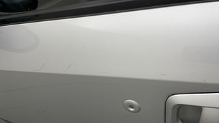 Used 2017 Mahindra XUV500 [2015-2018] W6 AT Diesel Automatic dents MINOR SCRATCH