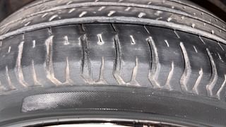 Used 2010 Ford Figo [2010-2015] Duratec Petrol Titanium 1.2 Petrol Manual tyres LEFT FRONT TYRE TREAD VIEW