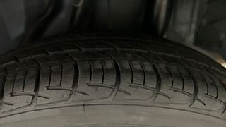Used 2015 Honda Amaze [2013-2016] 1.2 S i-VTEC Petrol Manual tyres LEFT REAR TYRE TREAD VIEW