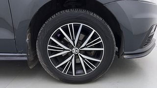 Used 2020 volkswagen Vento Comfortline Petrol Petrol Manual tyres RIGHT FRONT TYRE RIM VIEW