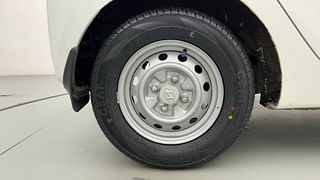 Used 2016 Hyundai Eon [2011-2018] Era + Petrol Manual tyres RIGHT REAR TYRE RIM VIEW
