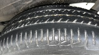 Used 2015 Maruti Suzuki Wagon R 1.0 [2010-2019] VXi Petrol Manual tyres LEFT REAR TYRE TREAD VIEW