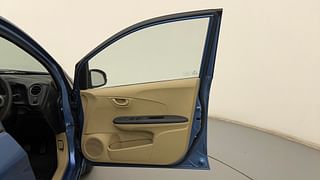 Used 2015 Honda Amaze [2013-2016] 1.2 S i-VTEC Petrol Manual interior RIGHT FRONT DOOR OPEN VIEW