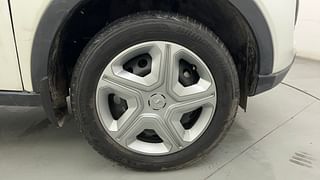 Used 2021 Tata Nexon XMA AMT Petrol Petrol Automatic tyres RIGHT FRONT TYRE RIM VIEW