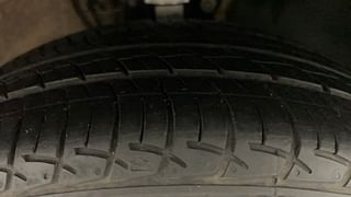 Used 2022 Volkswagen Vento Highline 1.0L TSI Petrol Manual tyres RIGHT FRONT TYRE TREAD VIEW
