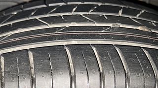 Used 2017 Hyundai i20 Active [2015-2020] 1.2 SX Petrol Manual tyres RIGHT REAR TYRE TREAD VIEW