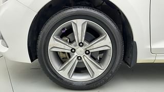 Used 2019 Hyundai Verna [2017-2020] 1.6 CRDI SX Diesel Manual tyres LEFT FRONT TYRE RIM VIEW