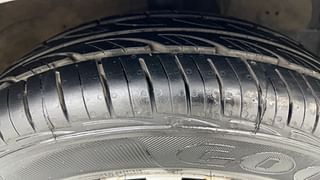 Used 2016 Hyundai Eon [2011-2018] Era + Petrol Manual tyres RIGHT FRONT TYRE TREAD VIEW