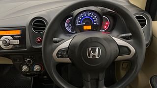 Used 2015 Honda Amaze [2013-2016] 1.2 S i-VTEC Petrol Manual top_features Steering mounted controls