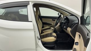 Used 2016 Hyundai Eon [2011-2018] Era + Petrol Manual interior RIGHT SIDE FRONT DOOR CABIN VIEW