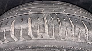 Used 2013 Hyundai Verna [2011-2015] Fluidic 1.6 CRDi SX Diesel Manual tyres LEFT REAR TYRE TREAD VIEW