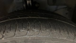 Used 2015 Honda Amaze [2013-2016] 1.2 S i-VTEC Petrol Manual tyres RIGHT FRONT TYRE TREAD VIEW