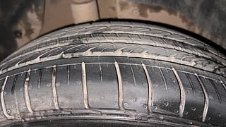 Used 2016 Hyundai Creta [2015-2018] 1.6 SX Plus Petrol Petrol Manual tyres RIGHT REAR TYRE TREAD VIEW
