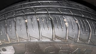 Used 2020 Renault Triber [2019-2021] RXL AMT Petrol Automatic tyres LEFT FRONT TYRE TREAD VIEW