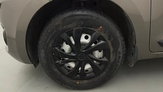 Used 2020 Maruti Suzuki Swift [2017-2021] LXI Petrol Manual tyres LEFT FRONT TYRE RIM VIEW