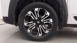 Used 2021 Renault Kiger RXZ Turbo CVT Dual Tone Petrol Automatic tyres LEFT FRONT TYRE RIM VIEW