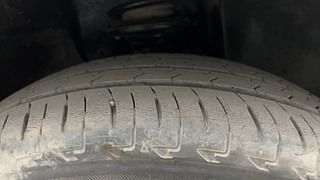 Used 2017 Maruti Suzuki Ignis [2017-2020] Delta AMT Petrol Petrol Automatic tyres RIGHT FRONT TYRE TREAD VIEW