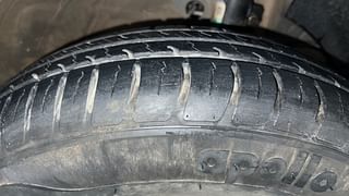 Used 2020 Maruti Suzuki Swift [2017-2021] LXI Petrol Manual tyres RIGHT FRONT TYRE TREAD VIEW