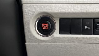 Used 2018 Maruti Suzuki Ignis [2017-2020] Zeta AMT Petrol Petrol Automatic top_features Keyless start