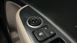 Used 2017 Hyundai Grand i10 [2017-2020] Magna 1.2 Kappa VTVT Petrol Manual top_features Adjustable ORVM