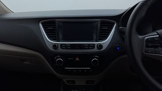 Used 2018 Hyundai Verna [2017-2020] 1.6 VTVT SX (O) AT Petrol Automatic interior MUSIC SYSTEM & AC CONTROL VIEW