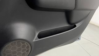 Used 2014 Maruti Suzuki Wagon R 1.0 [2010-2019] LXi Petrol Manual top_features Door pockets