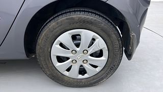 Used 2010 Hyundai i10 [2010-2016] Sportz 1.2 Petrol Petrol Manual tyres LEFT REAR TYRE RIM VIEW