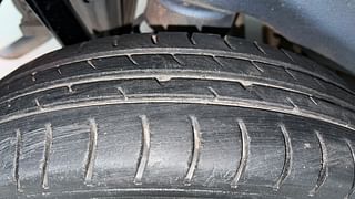 Used 2014 Maruti Suzuki Wagon R 1.0 [2010-2019] LXi Petrol Manual tyres RIGHT REAR TYRE TREAD VIEW