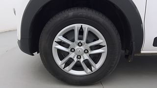 Used 2020 Renault Triber [2019-2021] RXL AMT Petrol Automatic tyres LEFT FRONT TYRE RIM VIEW