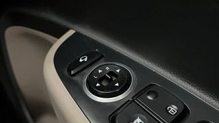 Used 2014 Hyundai Grand i10 [2013-2017] Sportz 1.2 Kappa VTVT Petrol Manual top_features Adjustable ORVM