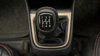 Used 2021 Tata Punch Accomplished MT Petrol Manual interior GEAR  KNOB VIEW