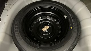 Used 2017 Hyundai Fluidic Verna 4S [2015-2017] 1.6 VTVT SX Opt Petrol Manual tyres SPARE TYRE VIEW