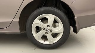 Used 2014 Honda City [2014-2017] V Petrol Manual tyres LEFT REAR TYRE RIM VIEW