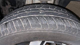 Used 2021 Renault Kiger RXZ Turbo CVT Dual Tone Petrol Automatic tyres LEFT FRONT TYRE TREAD VIEW