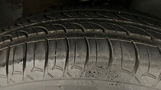 Used 2018 Maruti Suzuki Ignis [2017-2020] Zeta AMT Petrol Petrol Automatic tyres RIGHT FRONT TYRE TREAD VIEW