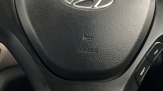 Used 2017 Hyundai Grand i10 [2017-2020] Magna 1.2 Kappa VTVT Petrol Manual top_features Airbags