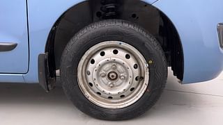 Used 2014 Maruti Suzuki Wagon R 1.0 [2010-2019] LXi Petrol Manual tyres RIGHT FRONT TYRE RIM VIEW