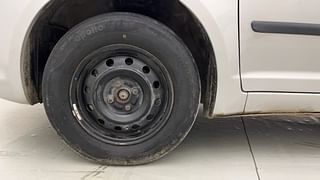 Used 2010 Maruti Suzuki Swift [2007-2011] VXi Petrol Manual tyres LEFT FRONT TYRE RIM VIEW