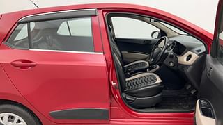 Used 2017 Hyundai Grand i10 [2017-2020] Magna 1.2 Kappa VTVT Petrol Manual interior RIGHT SIDE FRONT DOOR CABIN VIEW